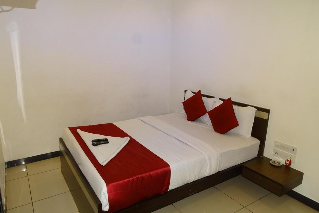 Hotel Sunshine Airport Bombaj Zewnętrze zdjęcie
